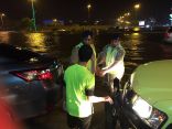 الدفاع المدني بجازان يباشر عدة بلاغات جراء السيول والأمطار ويحذر المواطنين من مخاطرها