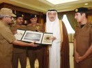أمير جازان يتسلم تقرير التميز بعاصفة الحزم ويكرم ضباط الشرطة المتقاعدين