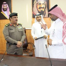 قوة أمن الطرق تحبط تهريب مليون و900 ألف ريال بجازان