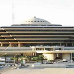 الرقابة الصحية ببلدية صامطة تغلق وتخالف عدد من المحلات وتصادر مواد غذائية منتهية الصلاحية