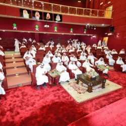 نائب أمير جازان ينقل تعازي القيادة لذوي الشهيدين “أبو طيرة” و”صهلولي”