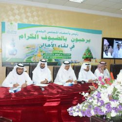 رئيس جمعية البر بظهران الجنوب في زيارة لـجمعية “بر الحكامية”