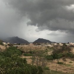 موجة غبار تجتاح جازان.. وانخفاض في مستوى الرؤية