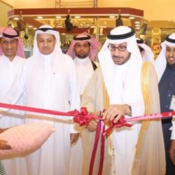 تعليم جازان يودع أكثر من 40 مليون ريال مكافآت وإعانات للطلاب والطالبات المستفيدين .