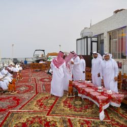 نائب أمير جازان يشارك أيتام “غراس” الإفطار الجماعي