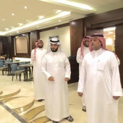 نائب أمير جازان ينقل تعازي القيادة لذوي الشهيد “هديسي”