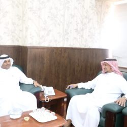 نائب أمير منطقة جازان يعزي والد وذوي الجندي نايف الزائري