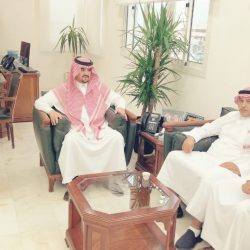 أمير جازان بالنيابة يقلد قائد قوة الطوارئ العقيد القحطاني رتبته الجديدة .