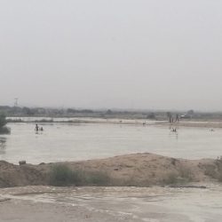 ‫أمير جازان بالنيابة يلتقي شباب المنطقة ويوجه بـ 10 آلاف ريال للحاضرين