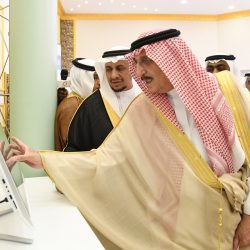 مطار الملك عبدالله بجازان يحتفل باليوم الوطني الـ 88 مع المسافرين