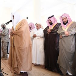 أمير منطقة جازان بالنيابة يوجه بتوفير كل ما يحتاجه طلاب وطالبات المنطقة