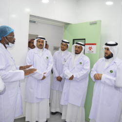 بالفيديو .. هذا ما دار في لقاء بين الملك فهد وشيخ فيفاء لإيصال الكهرباء.. ماذا فعلت الهليكوبتر؟