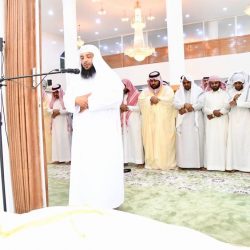 بالفيديو .. هذا ما دار في لقاء بين الملك فهد وشيخ فيفاء لإيصال الكهرباء.. ماذا فعلت الهليكوبتر؟