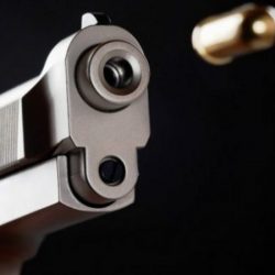 فاجعة في مواقف سيارات مدرسة بجازان.. أخ يقتل شقيقه دهساً.. مر أمامه فلم يلحظه