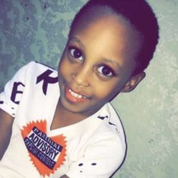 «بلدية بيش» تجري أعمال صيانة لشوارع المحافظة