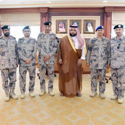 بلدية صامطة تُنظم إفطار لعمال النظافة