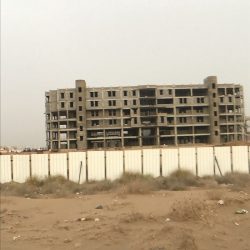 بالفيديو : أمير جازان بالنيابة يلتقي المواطنين والزوار بالكورنيش الشمالي .