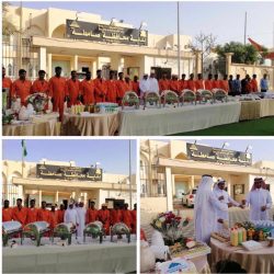 بالصور.. محافظ صامطة ينقل تعازي القيادة لذوي الشهيد العريف حمدي