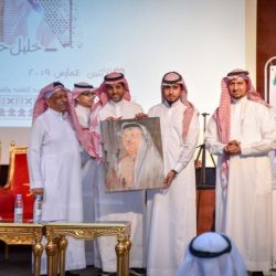 أمير جازان يكرم الفائزين بجوائز التميز.. ويدشن دوري المدارس