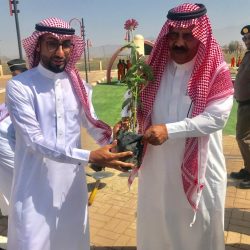 “فيفاء”الاستاذ- “أحمد الزهراني “يزور طلابه بعد أكثر من 44عاماً.