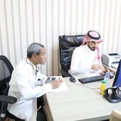 أعيان وأبناء قبيلة “الدوشي” يحتفون بشيخ قبيلتهم