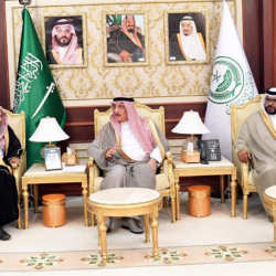 الأمير محمد بن ناصر يخصص الجلسة الأسبوعية عن دور “المخيمات الصحية والتثقيفية بجامعة جازان”