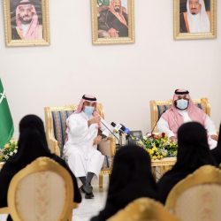 نائب أمير منطقة جازان ووزير الرياضة يبحثان احتياجات المنطقة في المجال الرياضي..