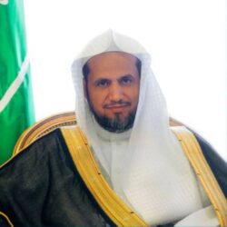 أمير منطقة جازان يعزي بوفاة شيخ شمل آل سلمى بمحافظة الداير