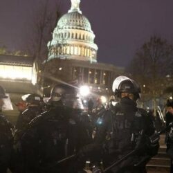 “لطمة الوداع”.. إدارة “ترامب” تلغي تراخيص تعامل الشركات الأمريكية مع “هواوي”