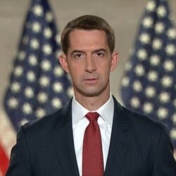 أمير جازان يتفقد محافظة ضمد ويلتقي بالمشايخ والأهالي