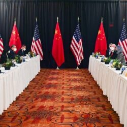 “الصحة” تحث الجميع على التسجيل لأخذ لقاح كورونا