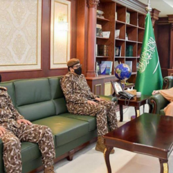 وزير الداخلية يبحث مع نظيره بجمهورية القمر تعزيز مسارات التعاون