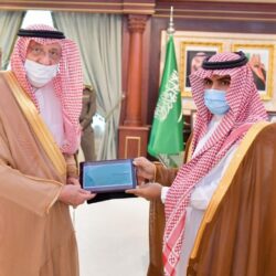 مدني جازان يكرم منسوبي التعليم بالمنطقة