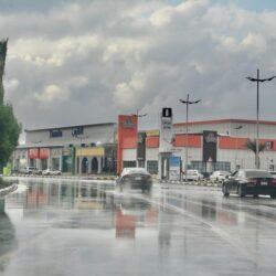 إخلاء مول شهير بجازان بعد تصاعد أدخنة.. والدفاع المدني يباشر