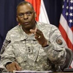 صحيفة “هآرتس” تتهم إسرائيل بتعمد محو عائلات فلسطينية بالكامل في غزة