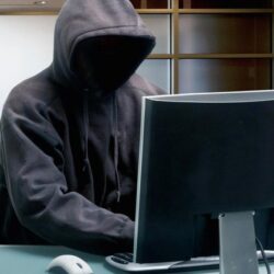 وصول الطائرة الإغاثية الثالثة إلى تونس ضمن الجسر الجوي السعودي