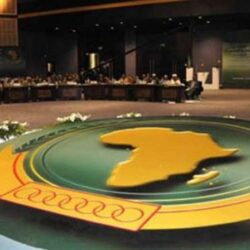 إنفاذًا لتوجيهات خادم الحرمين.. إجراء عملية فصل التوأم الطفيلي اليمني عائشة غدًا