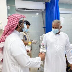 فيديو.. أمير جازان يتفقد مواقع هطول الأمطار في صبيا وأحد المسارحة