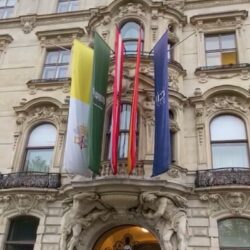 “الصحة”: تسجيل 102 حالة إصابة بكورونا.. وتعافي 74 خلال الـ24 ساعة الماضية