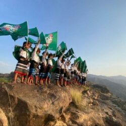 قصة بطولة.. أبناء “المحزري” الأربعة أصيبوا وعادوا يرددون: “إما حياة العز وإلا للحود”