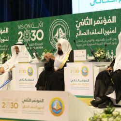 “الوتيد” يتفقّد تجهيزات وخدمات شبكة الجيل الخامس لـ”موسم الرياض”