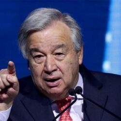 “ماكرون” يتصدر أحدث استطلاع للرأي قبل شهرين من إجراء الانتخابات الرئاسية