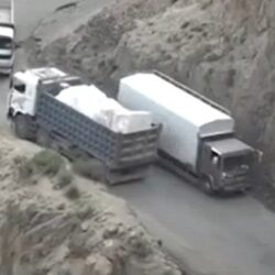 25 ألفا يؤدون صلاة الجمعة في المسجد الأقصى رغم إجراءات الاحتلال