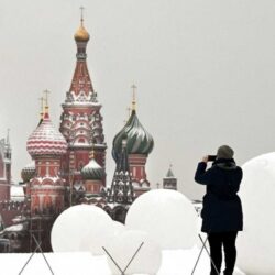 قصف من البر والجو.. انهيارات واسعة للحوثيين في حجة تحت ضربات “الشرعية”