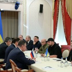 الاتحاد الأوروبي يتعهد بزيادة دعم أوكرانياً عسكرياً .. وتشديد العقوبات على روسيا وبيلاروسيا