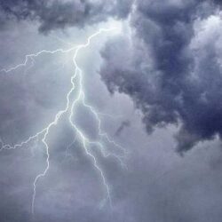 أبرز عناوين الصحف الصادرة اليوم