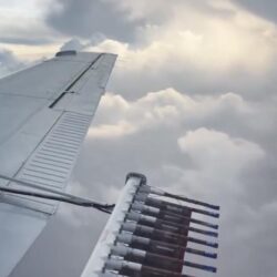 المشي بين السحاب.. أعجوبة السياحة بين مسارات جبال عسير