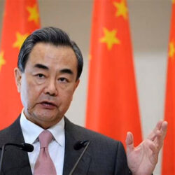 الدفاع الروسية ترجح ابتكار فيروس كورونا صناعيا بتورط أمريكي