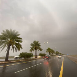 أمير جازان بالنيابة يوجه بتشكيل لجنة للوقوف على حالة تحول السيول