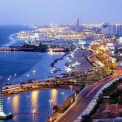 توافد حشود من أنصار ترامب وتجمعهم أمام منزله بعد مداهمته بـ “فلوريدا”